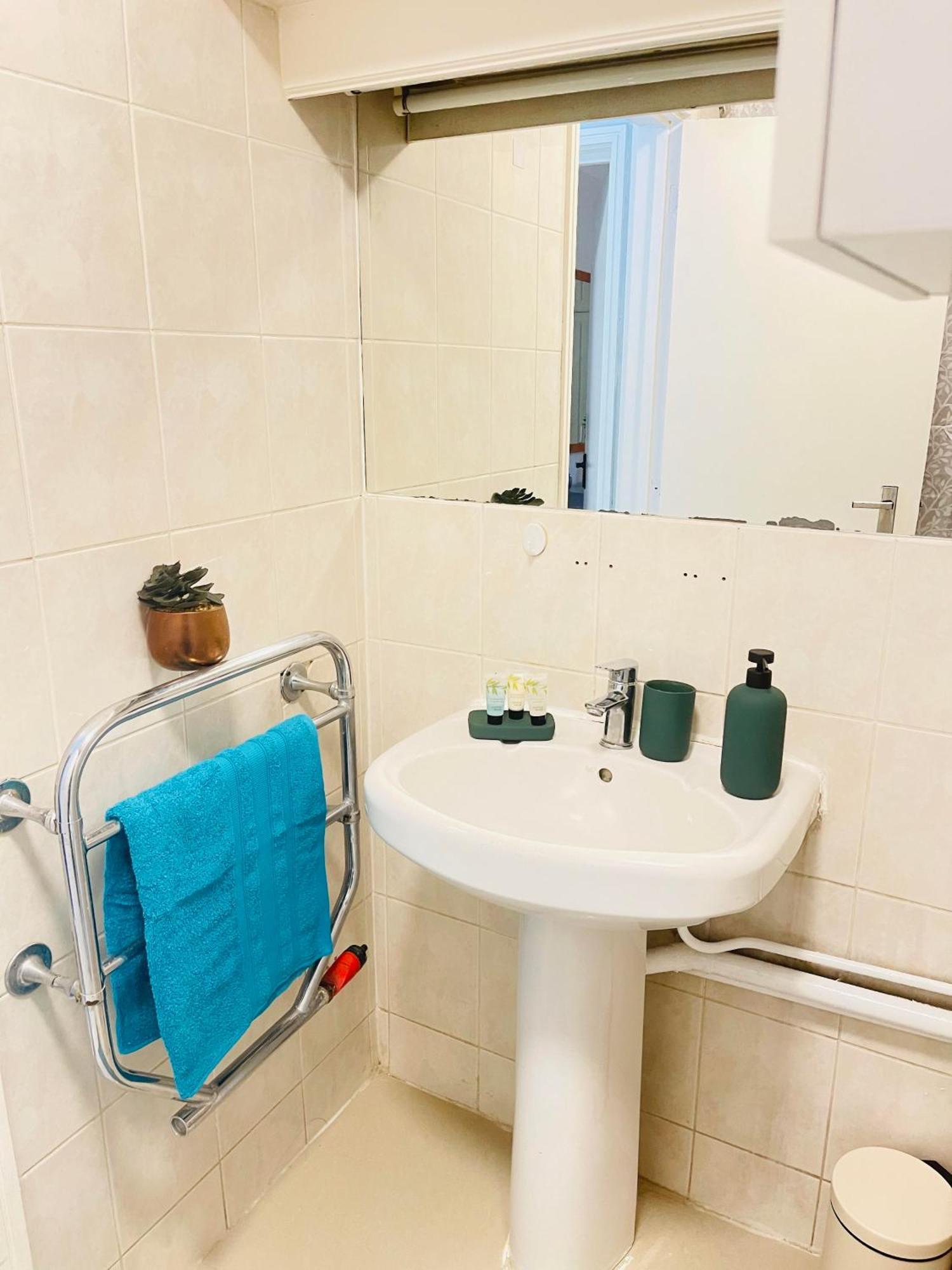Cosy Private Two Bedroom Apartament In Kensinghton Can Fit Up To 8 Guests Лондон Экстерьер фото